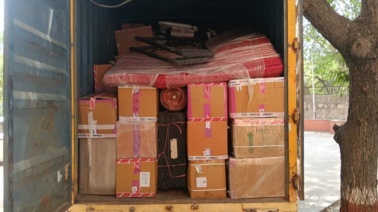 Successful Delivery Shifting Handshake Cargo Handover